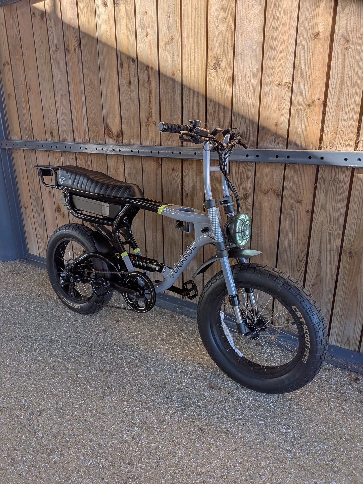 Unikride FATSTREET X Trail Occasion