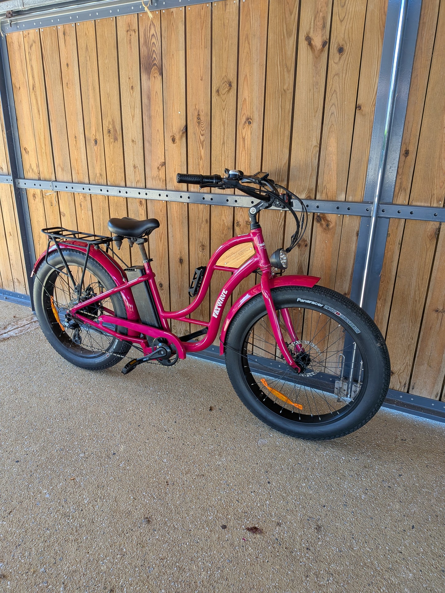 Unikride Fatwave Pink 2025 Occasion